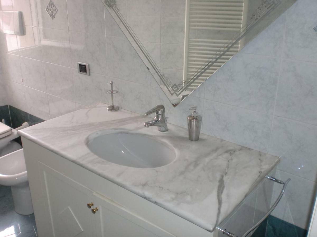 Casa di Niky Apartment Sanremo Bagian luar foto