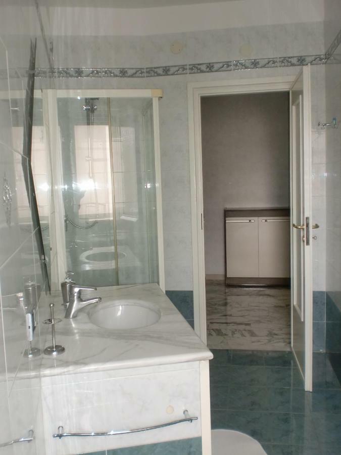 Casa di Niky Apartment Sanremo Bagian luar foto
